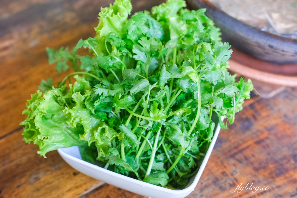 泰國攀牙｜Tien Leng Bak Kut Teh．連續5年米其林必比登推薦不間斷，大啖用陶鍋煮的肉骨茶 @飛天璇的口袋