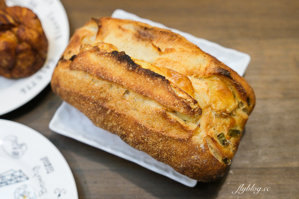 台北松山｜KANG Artisan Bakery．黃仁勳最愛的杏仁可頌，前文華東方烘焙主廚 @飛天璇的口袋