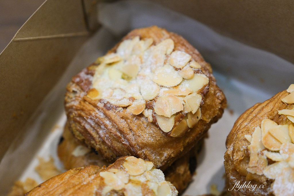 台北松山｜KANG Artisan Bakery．黃仁勳最愛的杏仁可頌，前文華東方烘焙主廚 @飛天璇的口袋