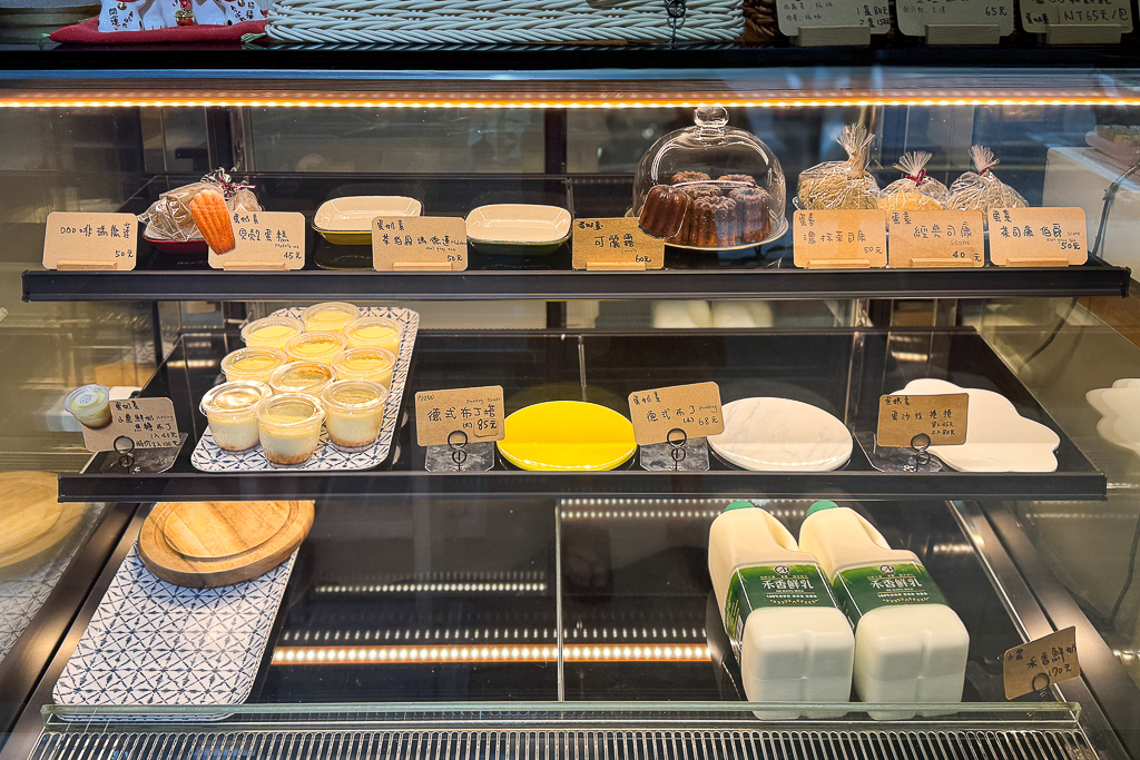 台中南屯｜木可烘焙咖啡 ．提供歐式和日式麵包，魯邦黑麥酸種麵包 @飛天璇的口袋