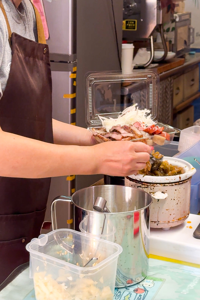 台中南屯|馬妞手工花生大腸.真材實料的古早味,手工製作新鮮好吃 @飛天璇的口袋 台中南屯|馬妞手工花生大腸.真材實料的古早味,手工製作新鮮好吃 @飛天璇的口袋