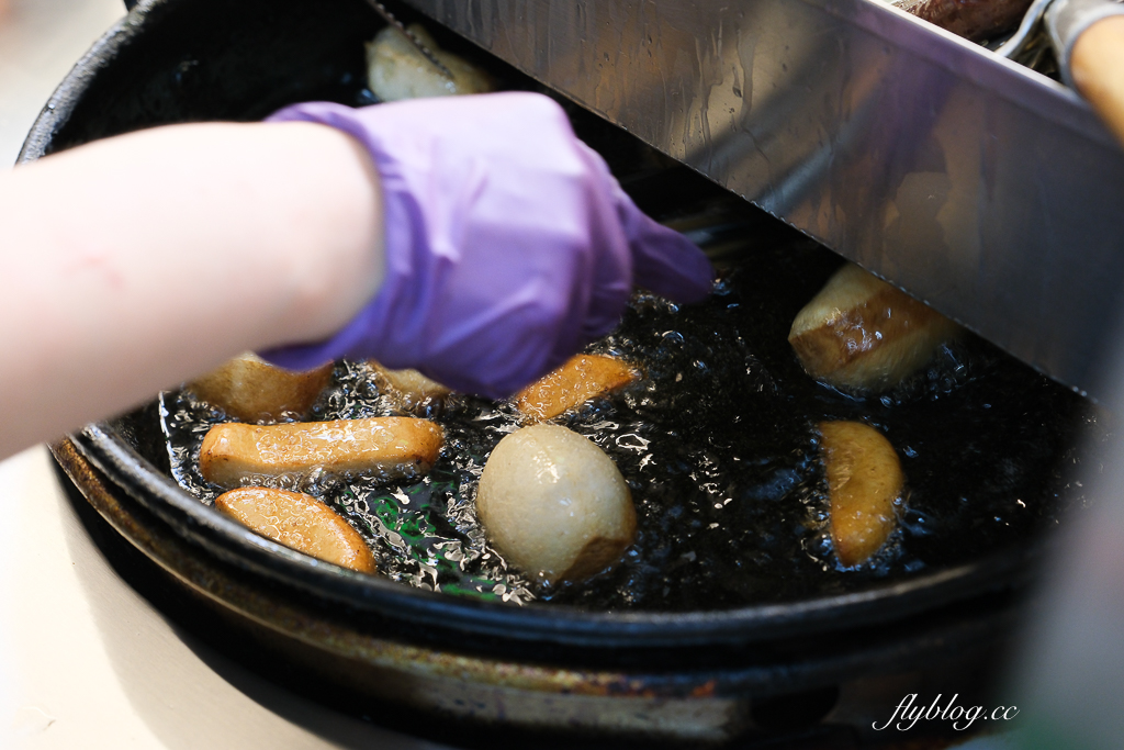 台中北屯｜酥文人東山鴨頭興安店．原忠孝夜市珍東山鴨頭，必點超好吃招牌炸豆皮 @飛天璇的口袋