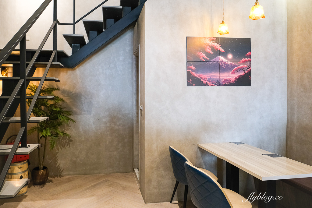 台中西區｜東雲甜點．吃得到名古屋千層蛋糕，日式蛋糕和常溫甜點都有水準 @飛天璇的口袋