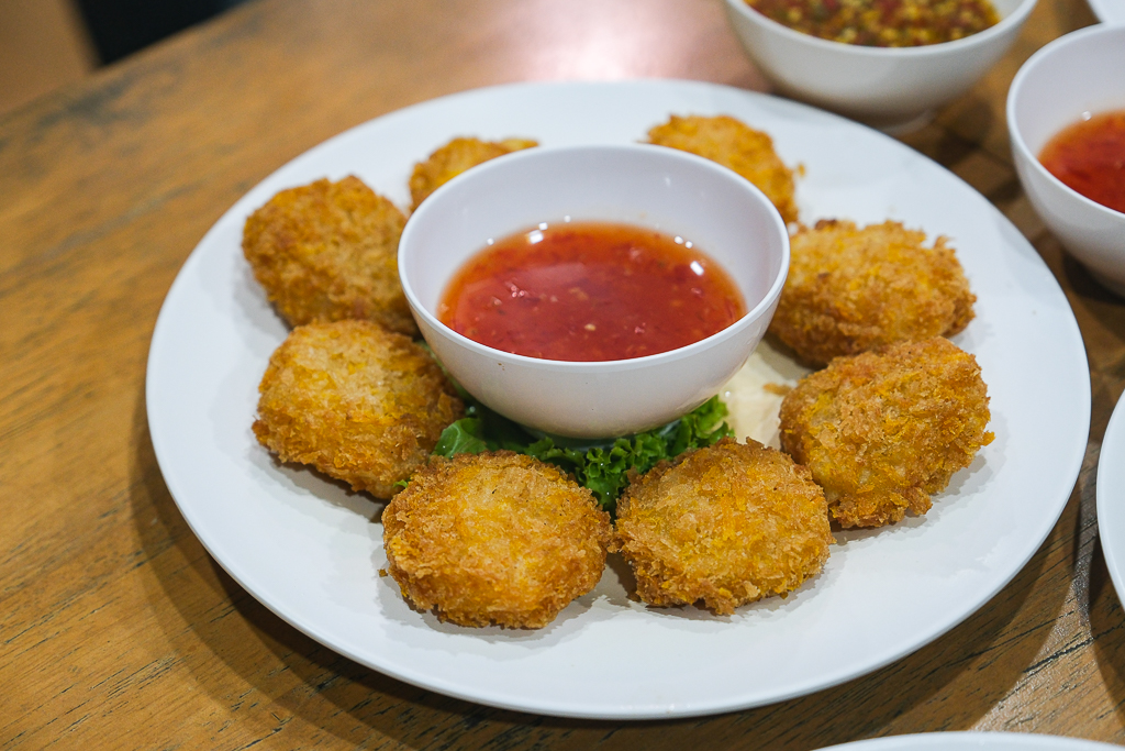 泰國攀牙｜Mae Pa ครัวแม่ปา．結合泰南與泰北料理，必點泰北咖哩麵和番茄麵 @飛天璇的口袋