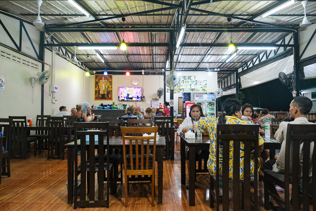 泰國攀牙｜Mae Pa ครัวแม่ปา．結合泰南與泰北料理，必點泰北咖哩麵和番茄麵 @飛天璇的口袋