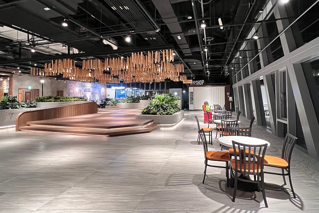 桃園旅遊｜桃園機場第二航廈．近距離看飛機起降、復古美食街、免費休息區、機場飯店 @飛天璇的口袋