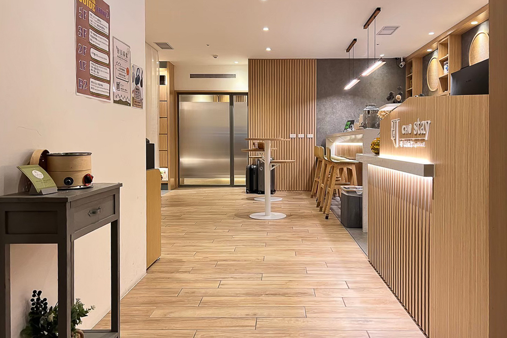 桃園旅遊｜桃園機場第二航廈．近距離看飛機起降、復古美食街、免費休息區、機場飯店 @飛天璇的口袋