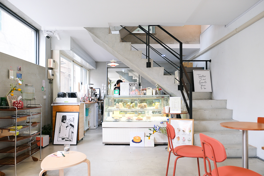 台中西屯|Bake INN.網路甜點工作室轉型甜點店,逢甲商圈巷弄裡的咖啡館 @飛天璇的口袋 台中西屯|Bake INN.網路甜點工作室轉型甜點店,逢甲商圈巷弄裡的咖啡館 @飛天璇的口袋