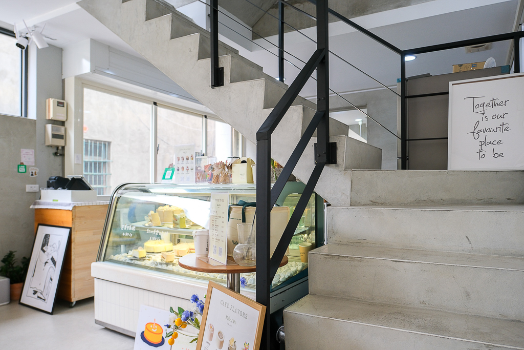 台中西屯|Bake INN.網路甜點工作室轉型甜點店,逢甲商圈巷弄裡的咖啡館 @飛天璇的口袋 台中西屯|Bake INN.網路甜點工作室轉型甜點店,逢甲商圈巷弄裡的咖啡館 @飛天璇的口袋