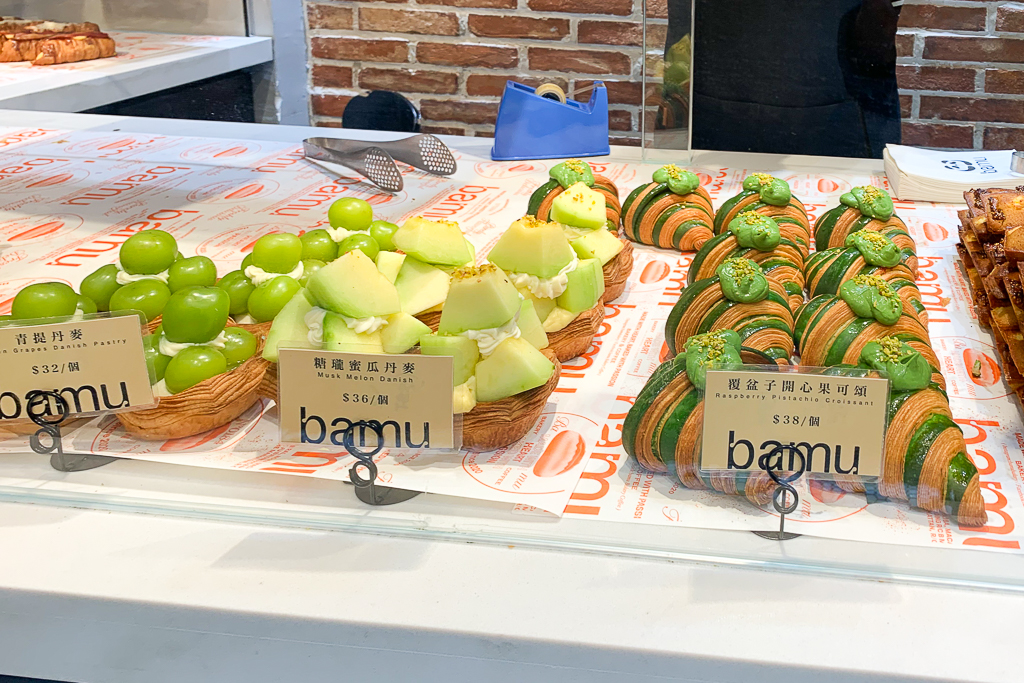 澳門半島｜八目烘焙 bamu bakery．澳門爆紅酥皮蛋塔，蝴蝶可頌麵包也是人氣商品 @飛天璇的口袋