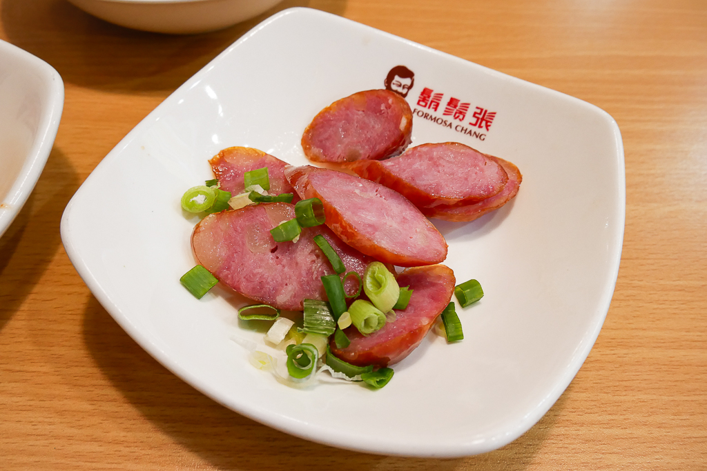 台中南屯｜鬍鬚張魯肉飯．紅到日本的滷肉飯，滷肉飯節人氣第一名 @飛天璇的口袋