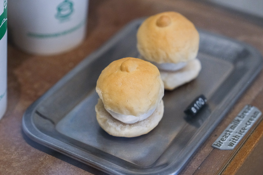 泰國曼谷｜Pieces Cafe & Bed．曼谷嵩越路特色咖啡館，有可愛胸部造型的麵包 @飛天璇的口袋