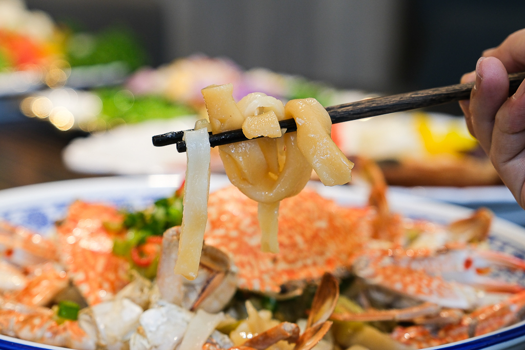 台中北屯｜范頭家客家餐廳 機捷特店．2025台中父親節餐廳，10人席桌菜7588元(早鳥享96折) @飛天璇的口袋