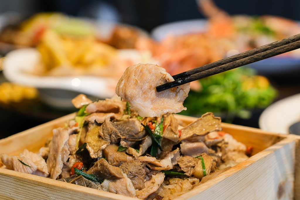 台中北屯｜范頭家客家餐廳 機捷特店．2025台中父親節餐廳，10人席桌菜7588元(早鳥享96折) @飛天璇的口袋