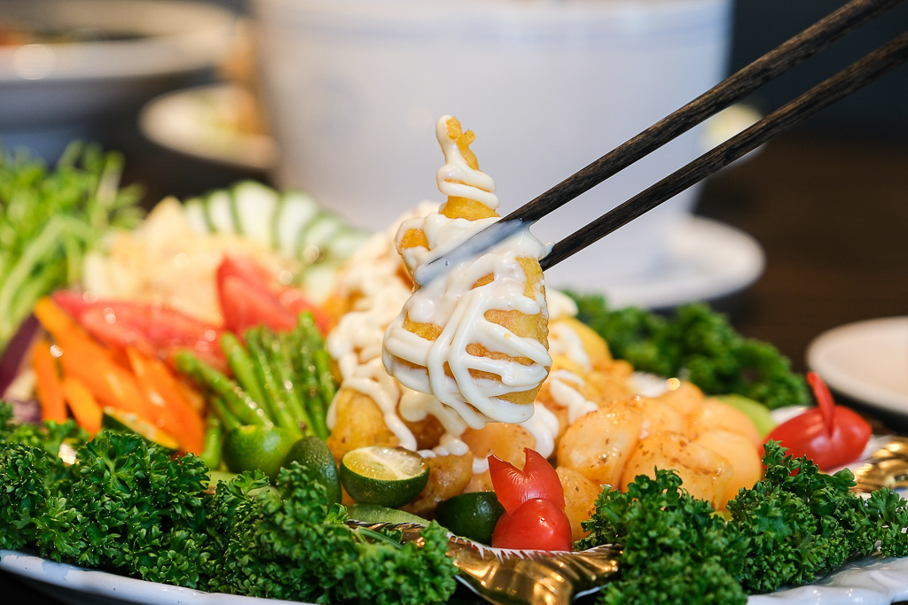 台中北屯｜范頭家客家餐廳 機捷特店．2025台中父親節餐廳，10人席桌菜7588元(早鳥享96折) @飛天璇的口袋