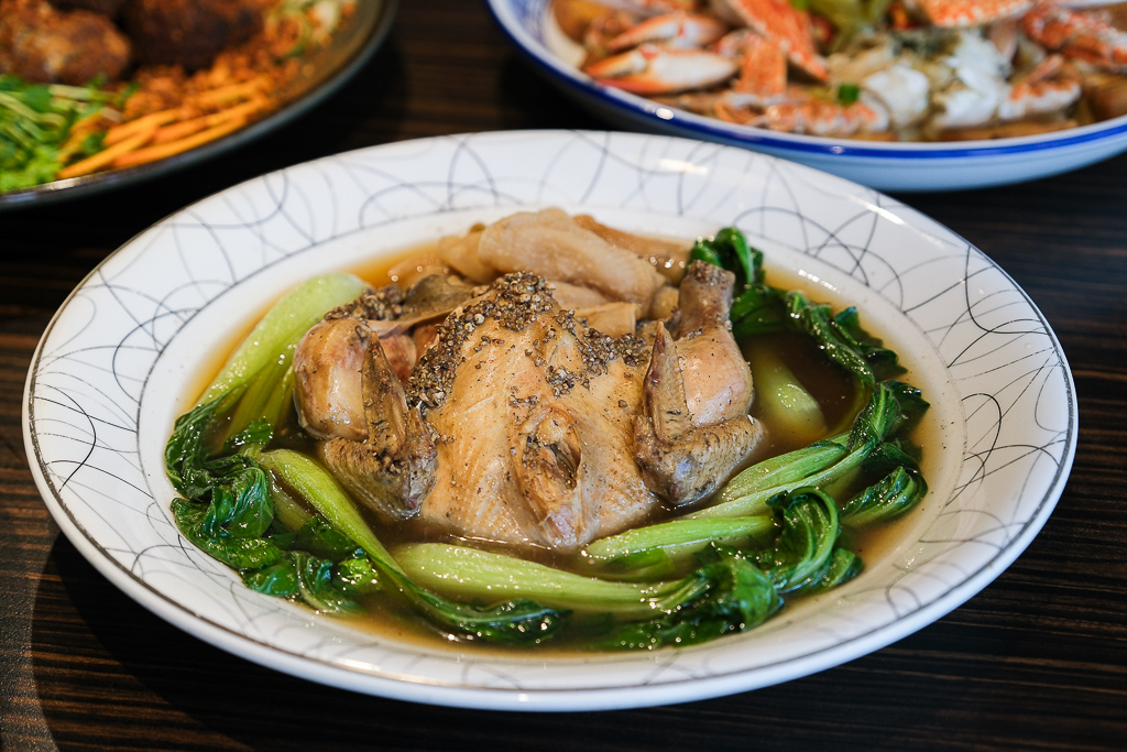 台中北屯｜范頭家客家餐廳 機捷特店．2025台中父親節餐廳，10人席桌菜7588元(早鳥享96折) @飛天璇的口袋