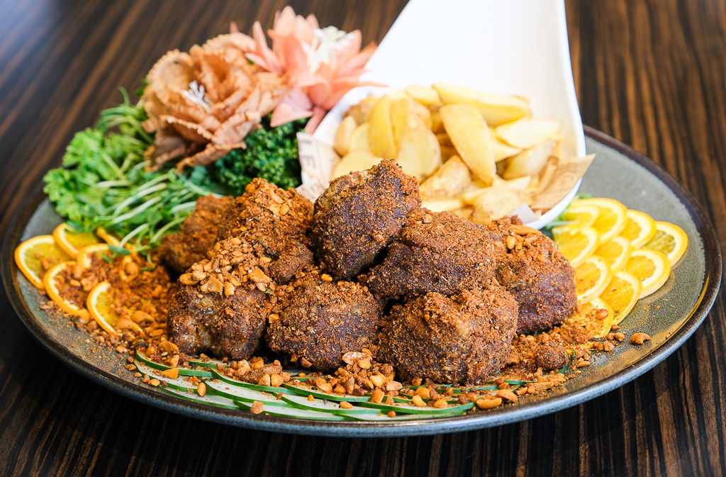 台中北屯｜范頭家客家餐廳 機捷特店．2025台中父親節餐廳，10人席桌菜7588元(早鳥享96折) @飛天璇的口袋