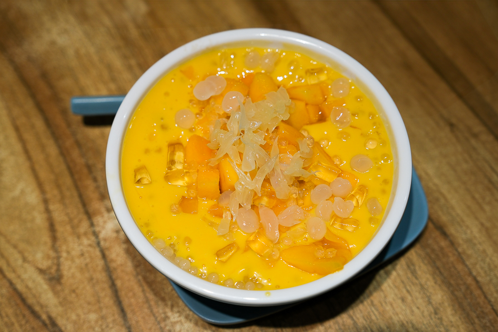 澳門氹仔｜楊枝金撈甜品．超好吃的澳門楊枝甘露，半夜12點還是滿滿人潮 @飛天璇的口袋