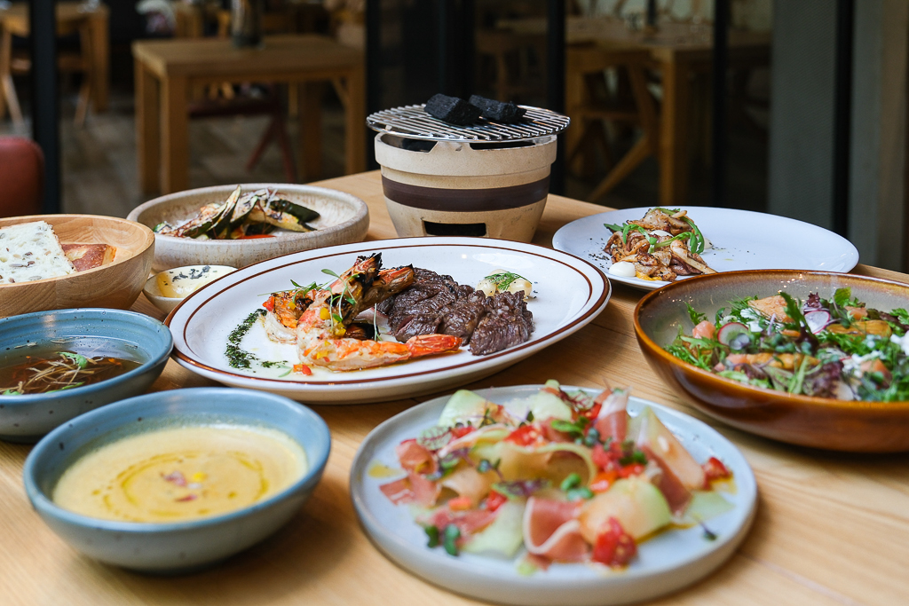 台中西區｜台中直火料理 FORE．龍眼木直火柴燒牛排．台中美術館玻璃屋餐廳 @飛天璇的口袋