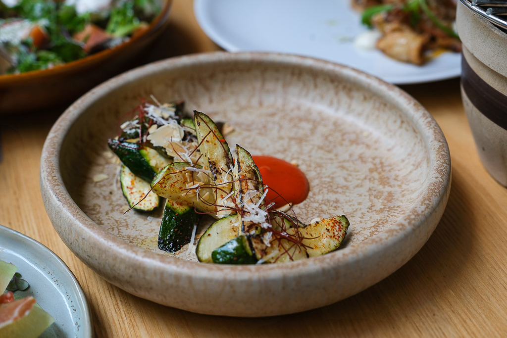 台中西區｜台中直火料理 FORE．龍眼木直火柴燒牛排．台中美術館玻璃屋餐廳 @飛天璇的口袋