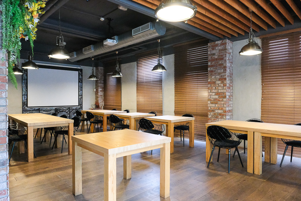 台中西區｜台中直火料理 FORE．龍眼木直火柴燒牛排．台中美術館玻璃屋餐廳 @飛天璇的口袋