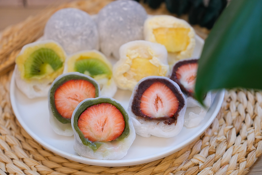 台南中西｜福樂屋．台南40年麻糬老店，草莓大福365天都吃得到 @飛天璇的口袋