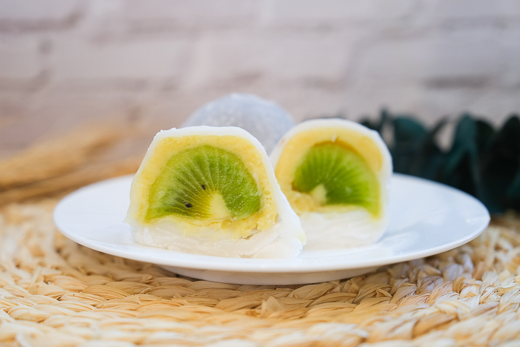 台南中西｜福樂屋．台南40年麻糬老店，草莓大福365天都吃得到 @飛天璇的口袋