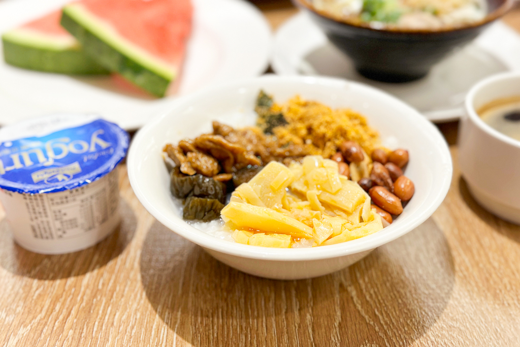 高雄鹽埕｜福容大飯店．鄰近愛河和駁二特區，交通方便地理位置好 @飛天璇的口袋