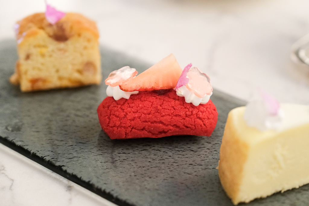 澳門路氹｜摩珀斯酒廊 Morpheus Lounge．澳門奢華七星級酒店，品嚐精緻法式甜點 @飛天璇的口袋