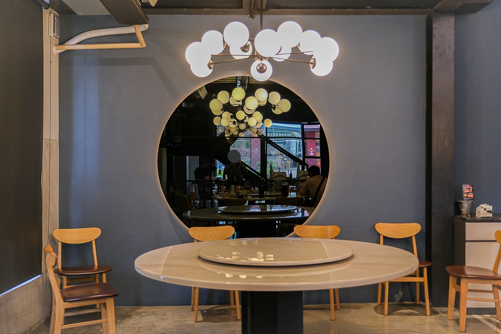 台中北屯｜鴻龍宴活蝦料理．8人套餐4599元10道佳餚，2025台中父親節餐廳推薦 @飛天璇的口袋