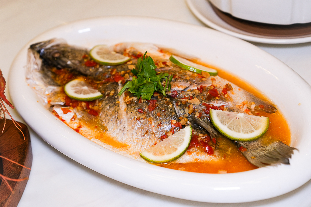 台中北屯｜鴻龍宴活蝦料理．8人套餐4599元10道佳餚，2025台中父親節餐廳推薦 @飛天璇的口袋