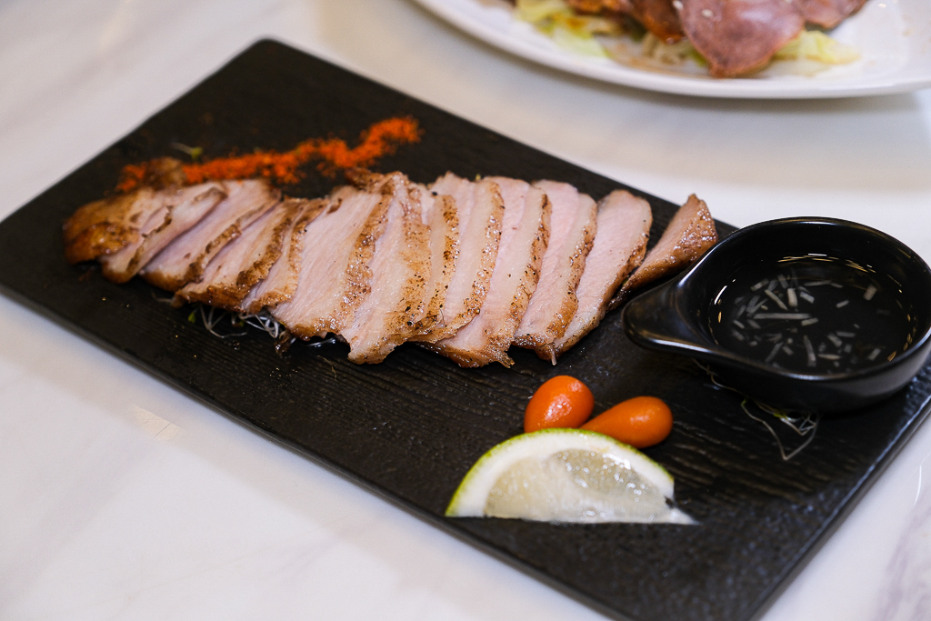 台中北屯｜鴻龍宴活蝦料理．8人套餐4599元10道佳餚，2025台中父親節餐廳推薦 @飛天璇的口袋