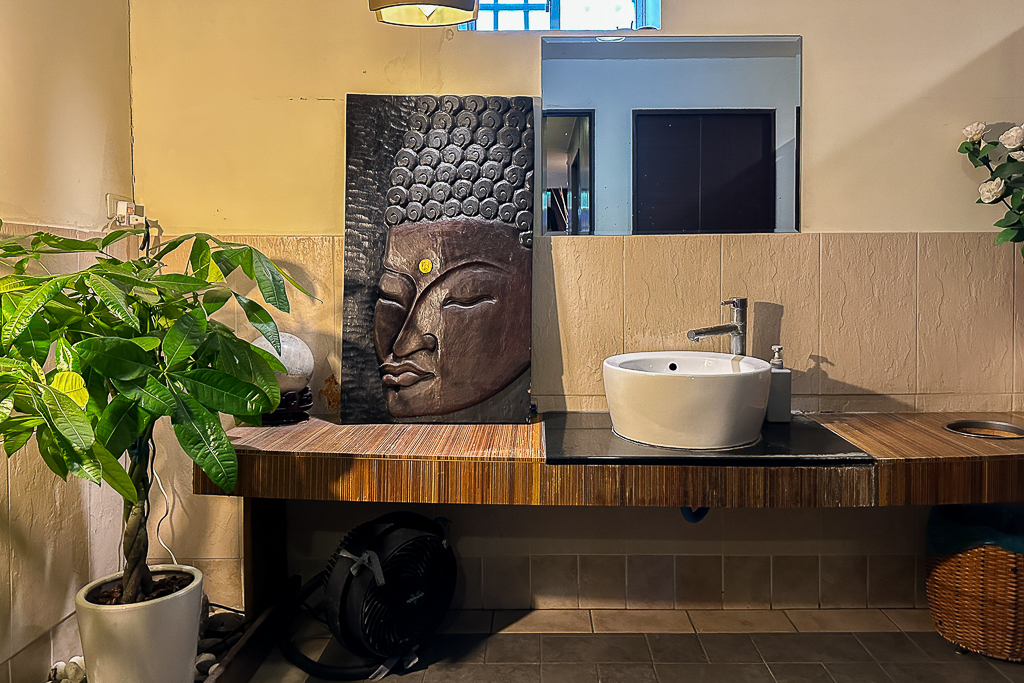 台中南屯｜月荷養生館．以峇里島風情為主題，台中七期高級按摩會館 @飛天璇的口袋