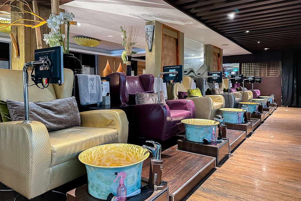 台中南屯｜月荷養生館．以峇里島風情為主題，台中七期高級按摩會館 @飛天璇的口袋