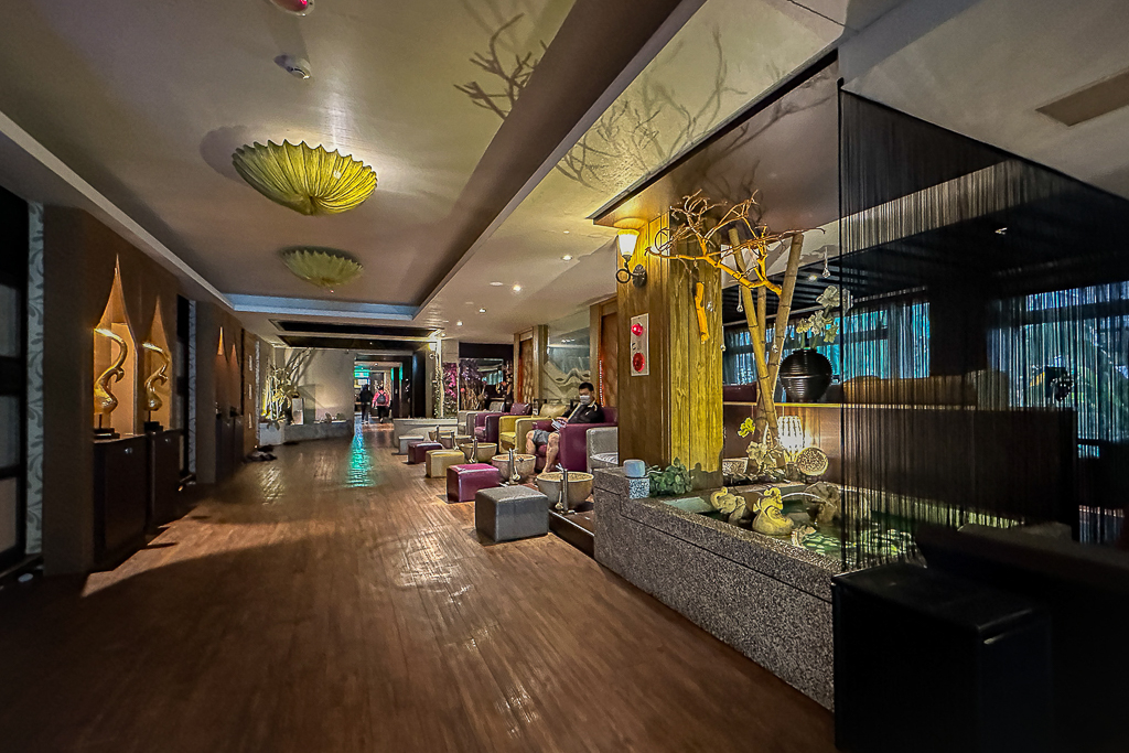 台中南屯｜月荷養生館．以峇里島風情為主題，台中七期高級按摩會館 @飛天璇的口袋