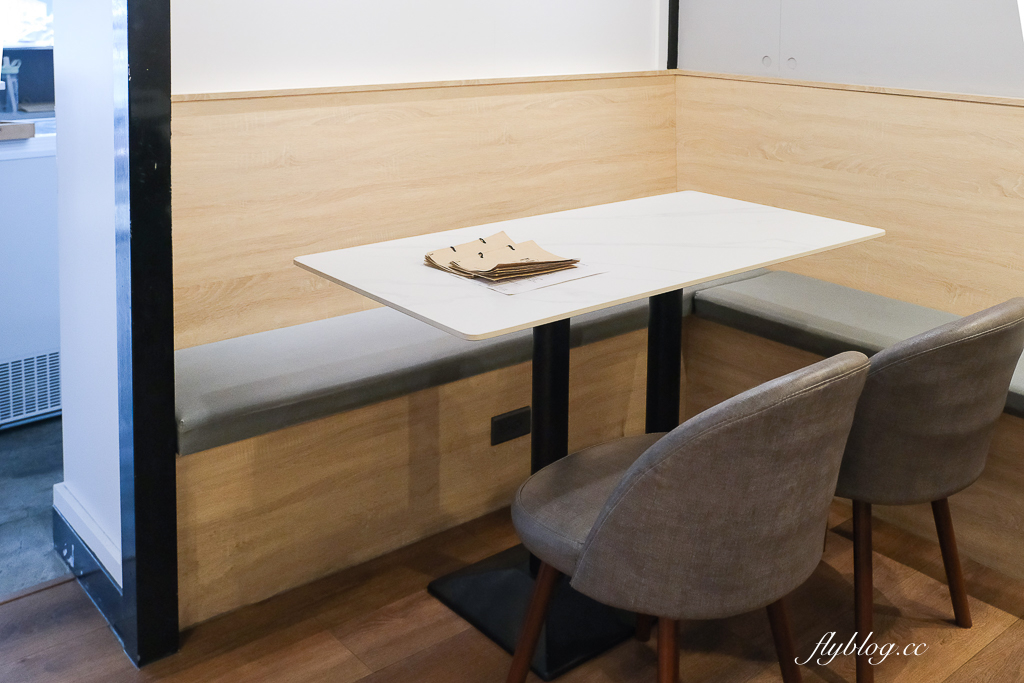 台中西區｜打盹Nap&Knife．廣三SOGO百貨美食餐廳，Google評論4.7顆星台中義大利麵 @飛天璇的口袋