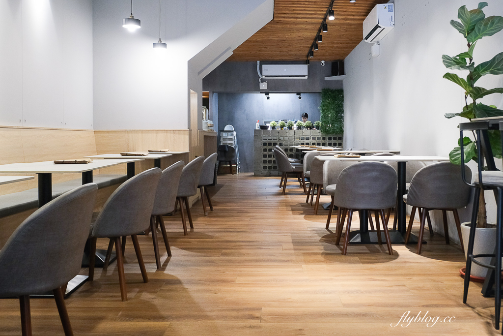 台中西區｜打盹Nap&Knife．廣三SOGO百貨美食餐廳，Google評論4.7顆星台中義大利麵 @飛天璇的口袋