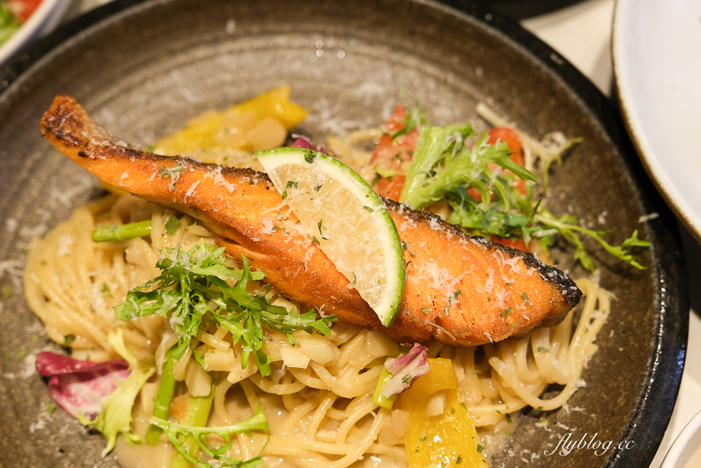 台中西區｜打盹Nap&Knife．廣三SOGO百貨美食餐廳，Google評論4.7顆星台中義大利麵 @飛天璇的口袋