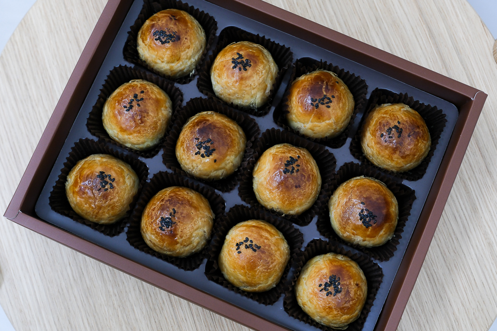 台中南屯｜不二糕餅．台中蛋黃酥排隊名店，日銷萬盒15座101大樓，六週年慶糕點小旅行 @飛天璇的口袋