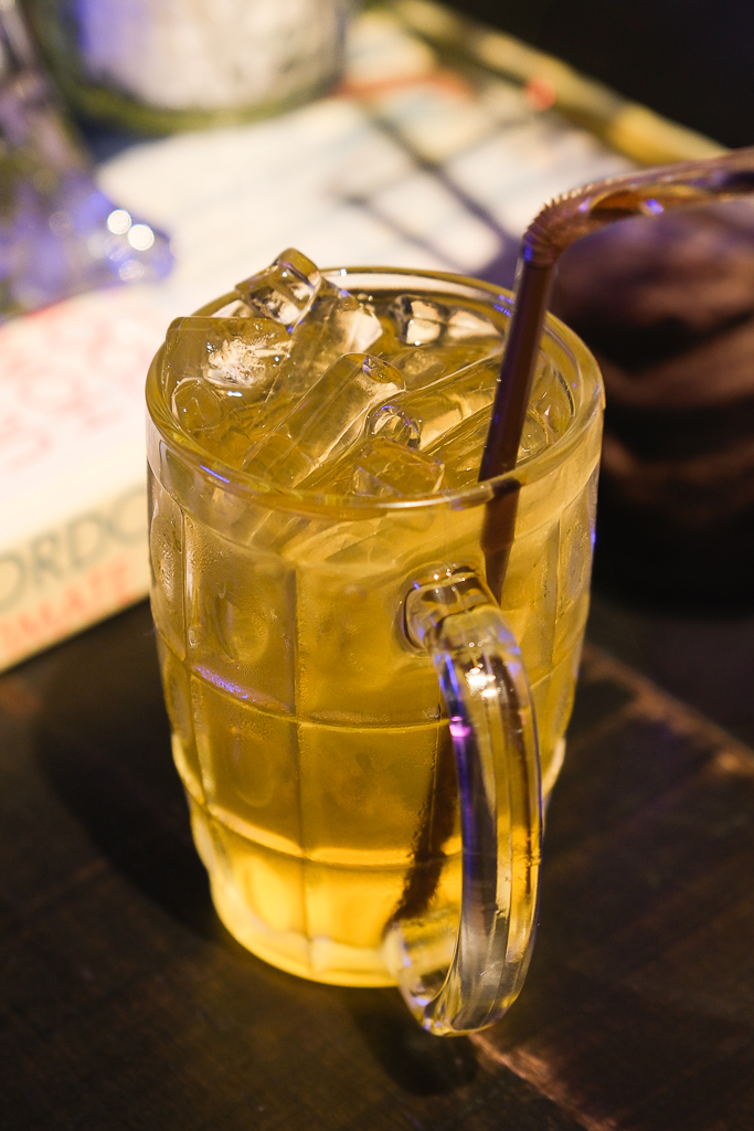 泰國曼谷｜e-ga LAB．一樓是A pink rabbit + Bob蛋糕店，嵩越路人氣咖啡甜點推薦 @飛天璇的口袋