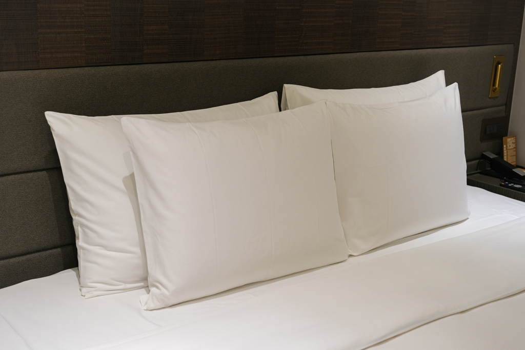 高雄新興｜JOHO HOTEL．下午茶點心吃到飽，早餐可以吃到12點退房 @飛天璇的口袋