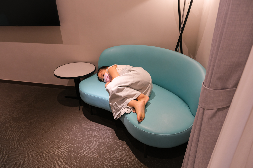 高雄新興｜JOHO HOTEL．下午茶點心吃到飽，早餐可以吃到12點退房 @飛天璇的口袋