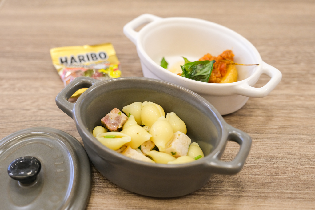 高雄新興｜JOHO HOTEL．下午茶點心吃到飽，早餐可以吃到12點退房 @飛天璇的口袋