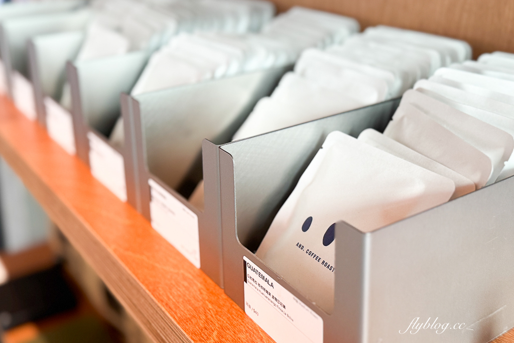 彰化北斗｜與咖啡 And. Coffee Roastery．搬了家空間更提升，甜點更有水準 @飛天璇的口袋