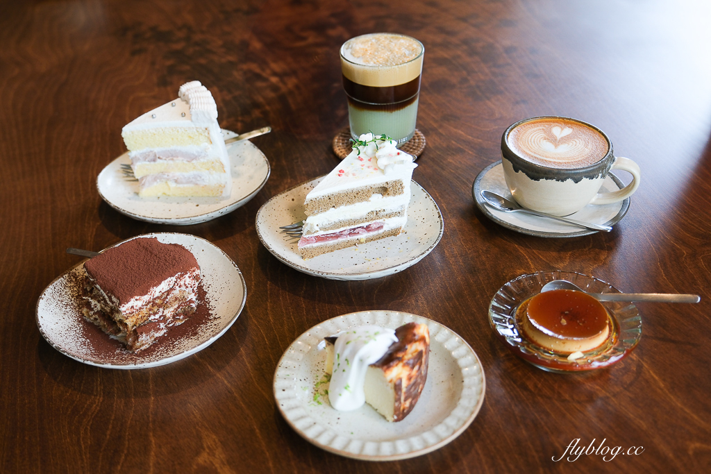 彰化北斗｜與咖啡 And. Coffee Roastery．搬了家空間更提升，甜點更有水準 @飛天璇的口袋