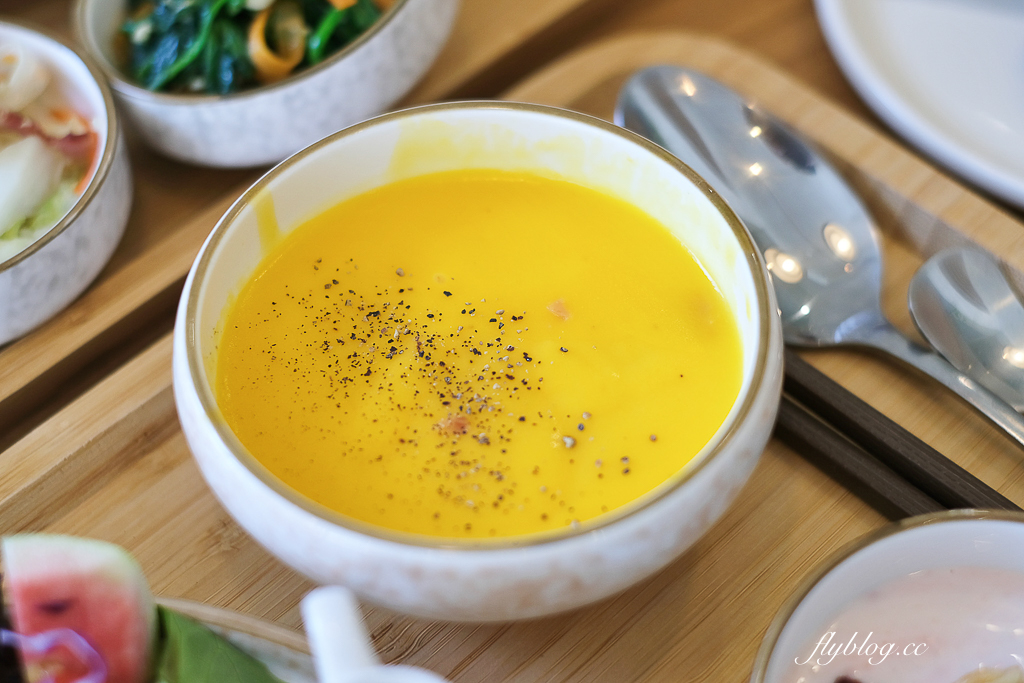 彰化北斗｜晨曦食光．鄉野間獨棟純白建築，北斗文青風質感早午餐 @飛天璇的口袋