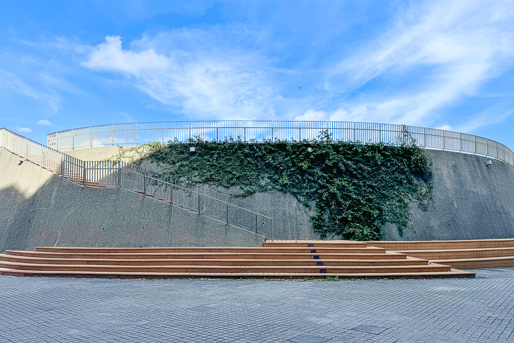 台東景點｜台東大學圖書館．世界8大特色圖書館之首，坐擁大片綠地湖畔美景 @飛天璇的口袋