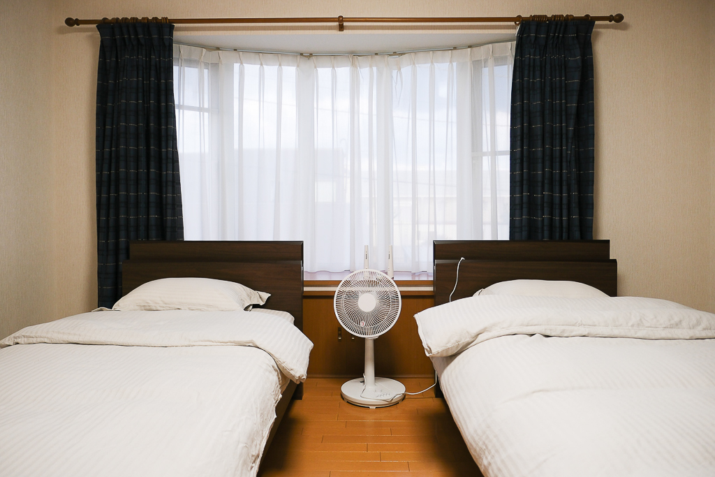 日本北海道｜卓也美瑛微宿．美瑛車站包棟民宿，車站步行7分鐘，鄰近超市和便利商店 @飛天璇的口袋