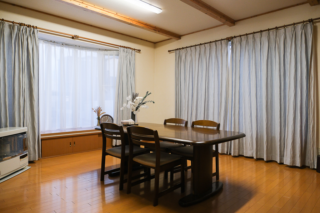 日本北海道｜卓也美瑛微宿．美瑛車站包棟民宿，車站步行7分鐘，鄰近超市和便利商店 @飛天璇的口袋