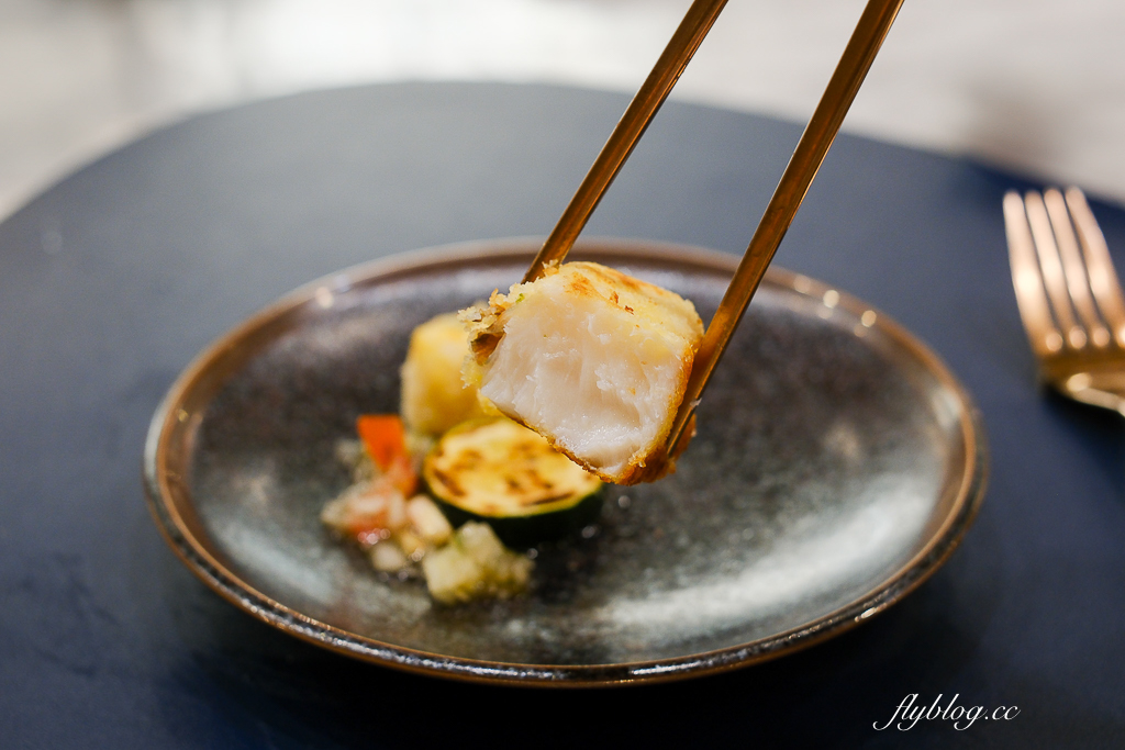 【台中慶生聚餐首選】明水然樂．1600元起台中日式無菜單鐵板燒，慶生約會餐廳推薦 @飛天璇的口袋